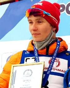 Якутянин Владимир Рыбкин в невероятном противостоянии сильнейших юниоров страны завоевал путёвку на Чемпионат мира в Финляндию.
